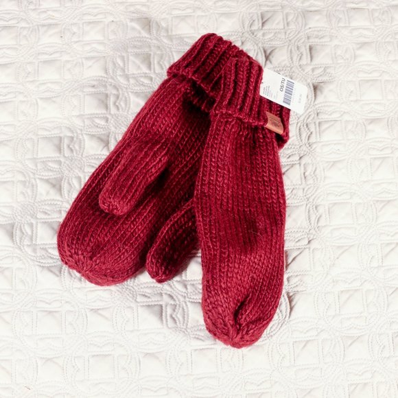 NWT ROOTS red burgundy  mittens - Picture 1 of 3